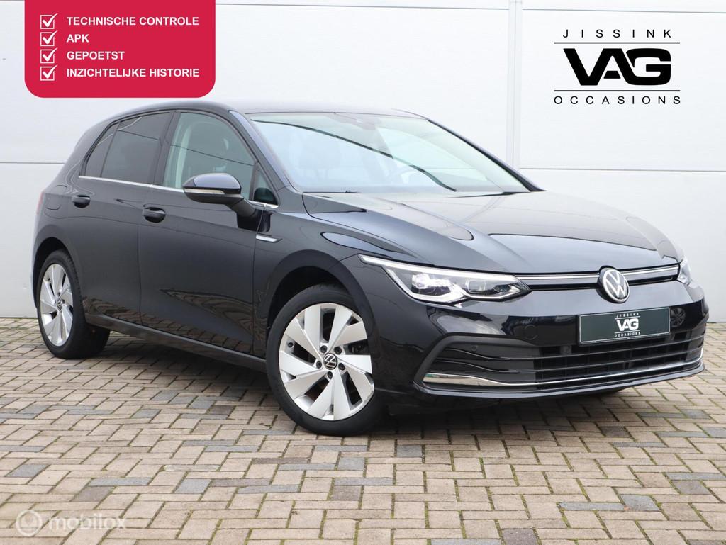 Volkswagen Golf 1.5 TSI Style Alcantara CarPlay LED PDC Acc, Voorwielaandrijving, 4 cilinders, Alcantara, Zwart