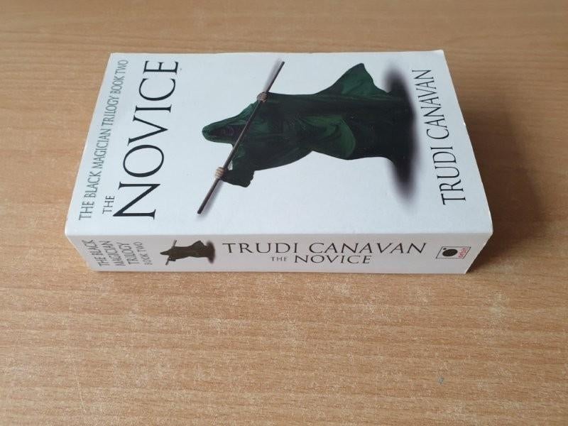 Trudi Canavan - The Novice (pocket), Boeken, Ophalen of Verzenden, Gelezen, Trudi Canavan