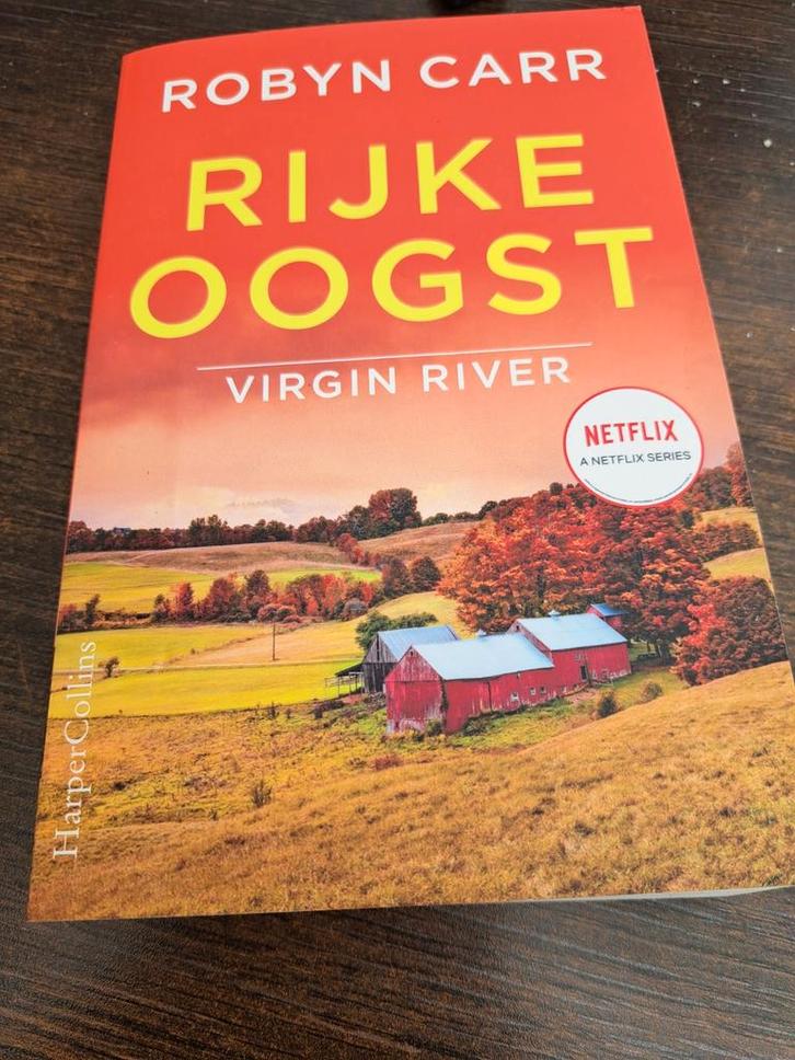 Rijke Oogst (Virgin River) - Robyn Carr - Zo goed als nieuw, Boeken, Romans, Zo goed als nieuw, Europa overig, Ophalen of Verzenden