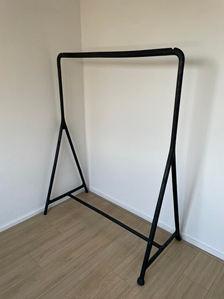 2x IKEA TURBO kledingrek zwart, Kleding | Dames, Kledingrekken, Ophalen, Zo goed als nieuw