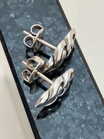 Buddha to Bhuddha oorstekers Nathalie, Ophalen of Verzenden, Zo goed als nieuw, Zilver