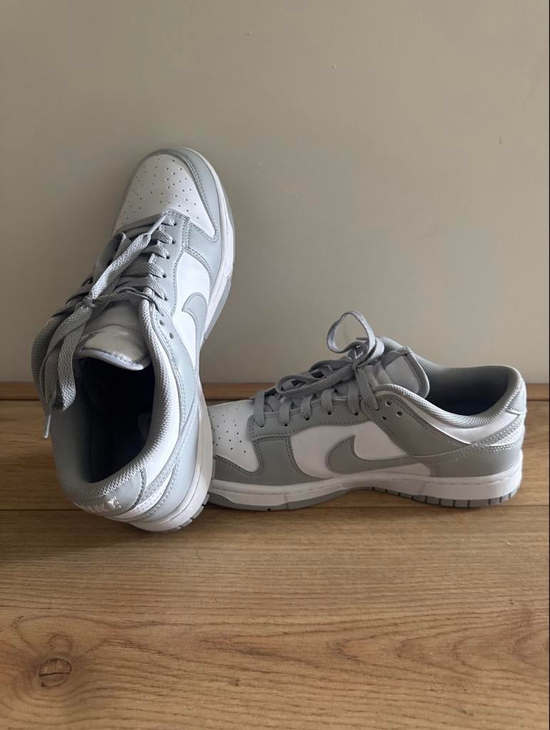 Nike Dunk Low Retro - Maat 44, Kleding | Dames, Schoenen, Ophalen of Verzenden, Zo goed als nieuw, Grijs, Sneakers of Gympen