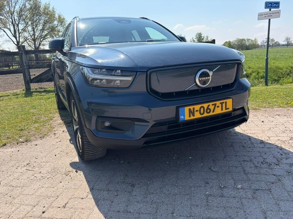Volvo XC40 Recharge Pro Electric 231pk 2022 Pano-Trekhaak-KL, 0 cilinders, Blauw, 435 min, Elektrisch