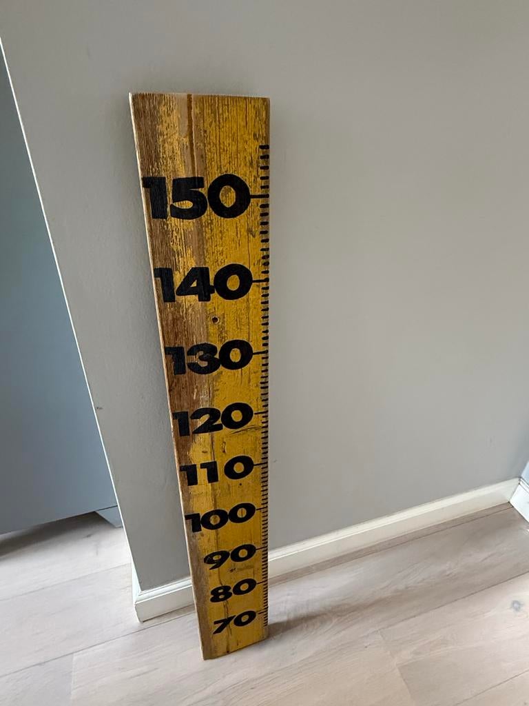 Houten groeimeter voor kinderen - Vintage stijl, Huis en Inrichting, Gebruikt, Ophalen of Verzenden, Geel, Vintage