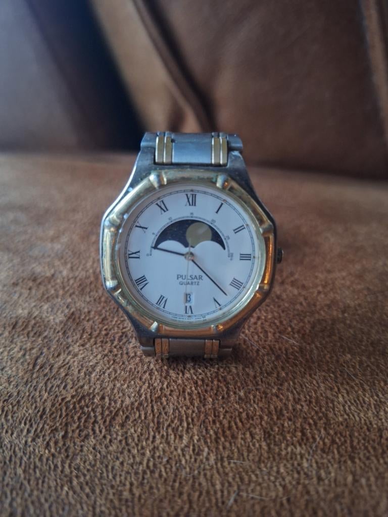 Pulsar vintage quarts herenhorloge, Ophalen