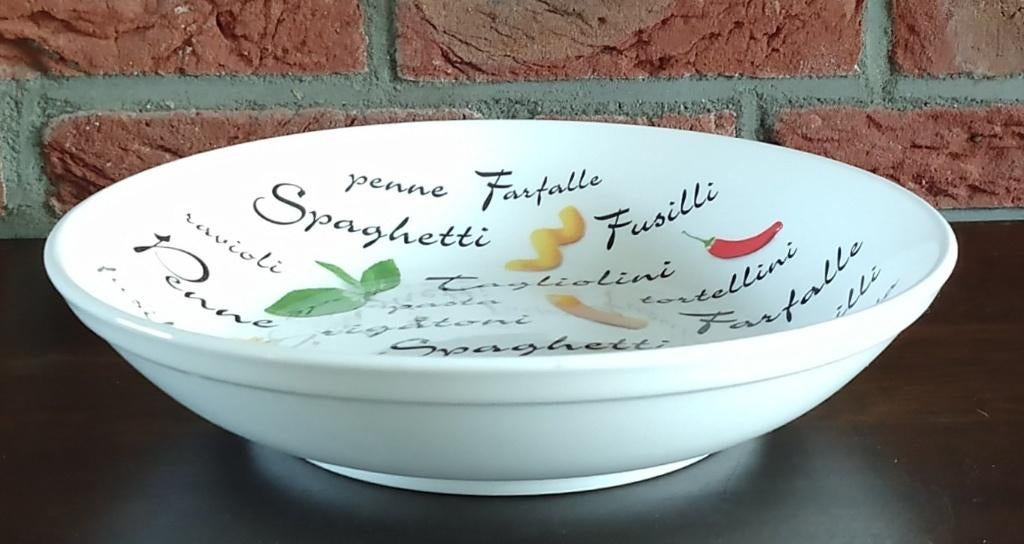 pasta schaal Quadrifoglio, volgnr 5, Huis en Inrichting, Keuken | Servies, Ophalen of Verzenden, Overige stijlen, Aardewerk, Schaal of Schalen