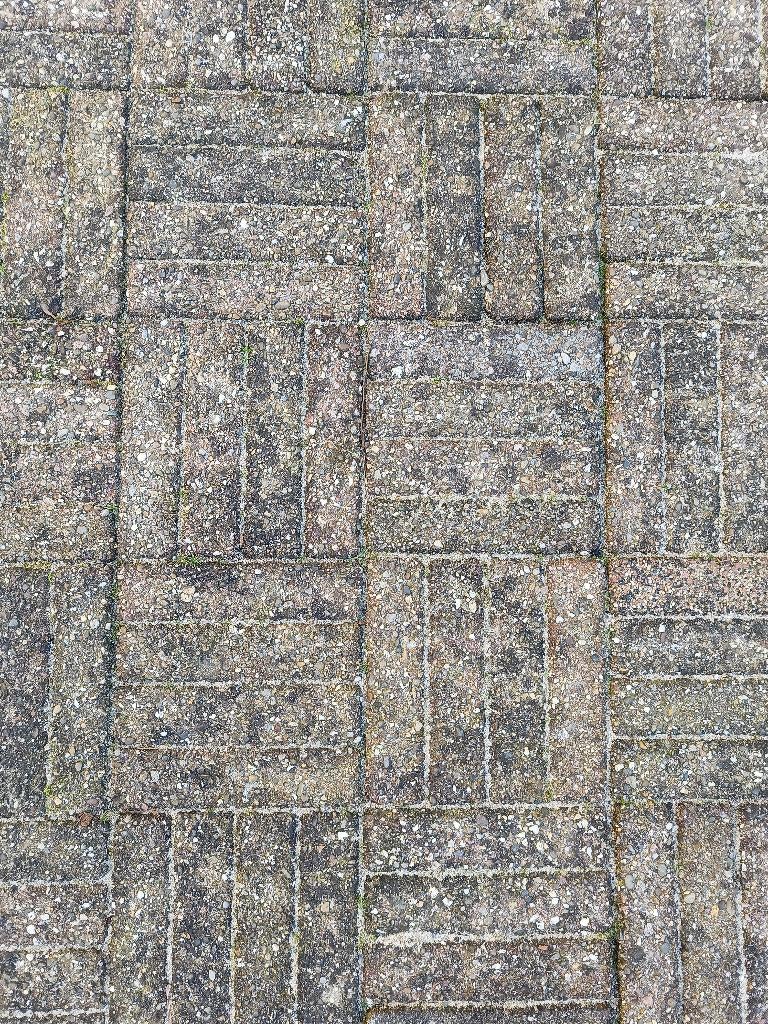 klinkers ongeveer 15 m2    kei-tjes ongeveer 8 m2  tegels 9x, Tuin en Terras, Tegels en Klinkers, Ophalen, Gebruikt, Beton, Klinkers