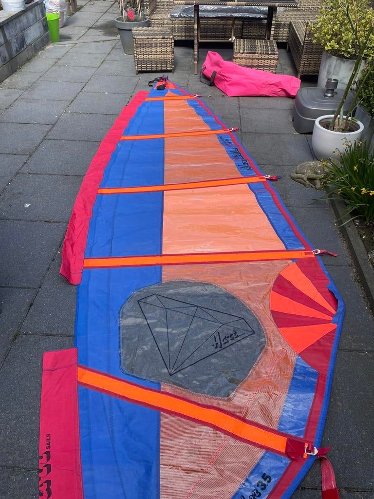 Vintage surfzeil merk Hart, 3,5 m2, Watersport en Boten, Windsurfen, Ophalen, Zo goed als nieuw, Zeil, Minder dan 5 m²