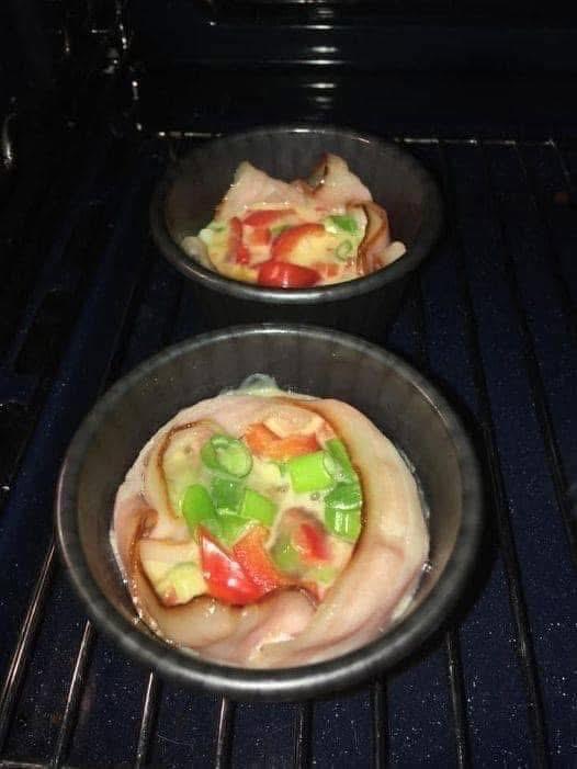Tupperware UltraPro Cupcake vormen, Ophalen of Verzenden, Nieuw, Bruin, Bak of Kom