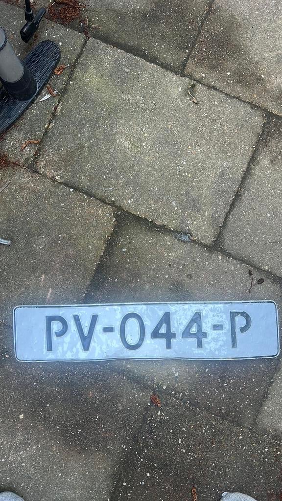 PV-044-P gevonden, Contacten en Berichten, Gevonden voorwerpen