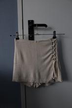 Beige skort van Stradivarius, maat 32, Kort, Beige, Ophalen of Verzenden, Maat 34 (XS) of kleiner