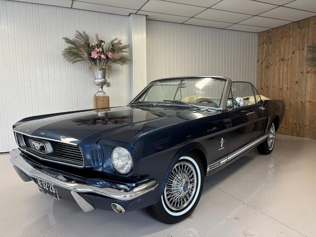 Trouwauto huren Ford Mustang Cabrio 1966 | Zonder chauffeur, Ophalen