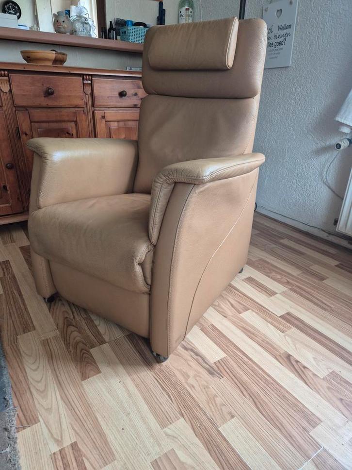 Sta op/ Relax-stoel. Limoss., Huis en Inrichting, Fauteuils, Gebruikt, 50 tot 75 cm, Ophalen of Verzenden