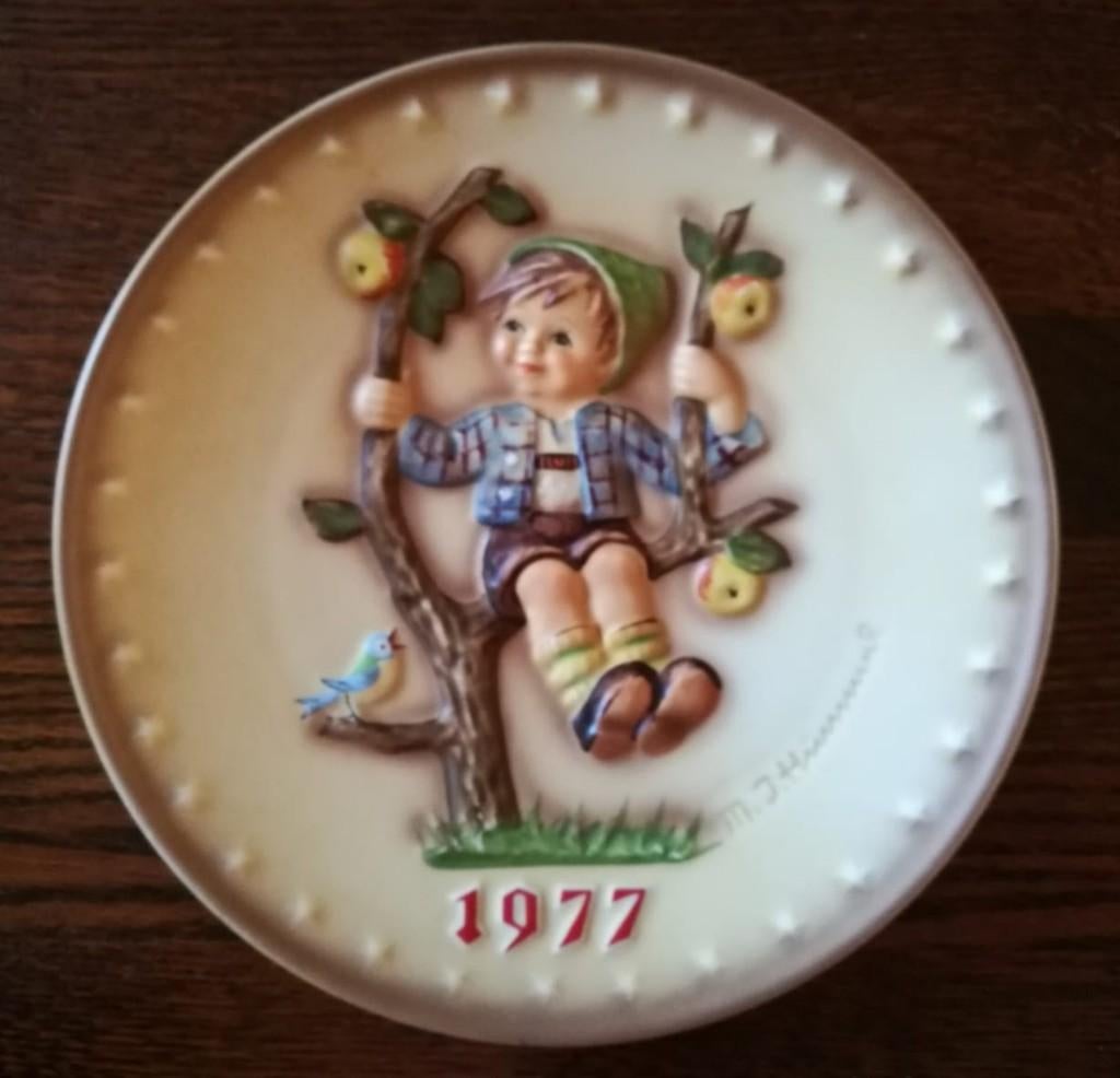 Hummelbord groot 1977, Verzamelen, Beelden en Beeldjes, Ophalen of Verzenden, Zo goed als nieuw