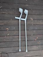 Paar witte krukken, in hoogte verstelbaar, Diversen, Ophalen, In hoogte verstelbaar, Gebruikt