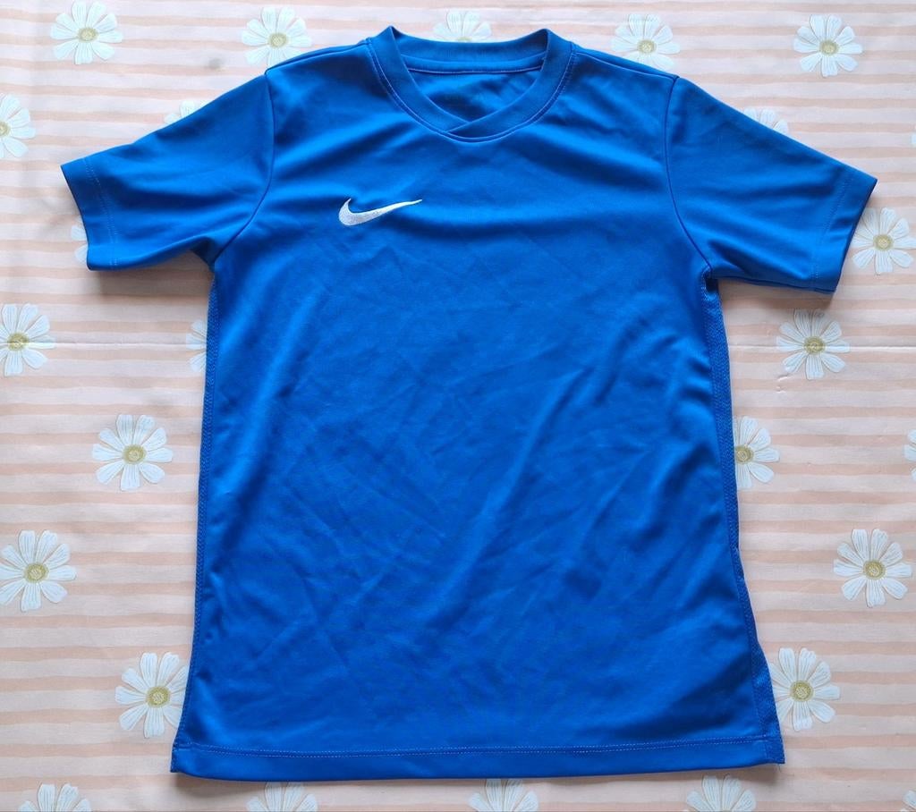 Nieuw Nike Dry-Fit T-shirt - Maat 128/134, Kinderen en Baby's, Kinderkleding | Maat 128, Jongen of Meisje, Ophalen of Verzenden