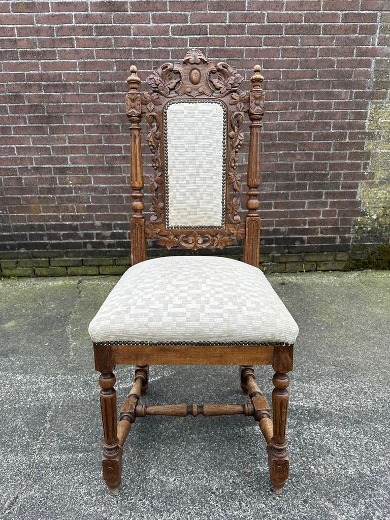 Antieke stoel met houtsnijwerk, Mechelse stoel, Antiek en Kunst, Antiek | Meubels | Stoelen en Banken, Ophalen