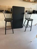 2 zwarte hoge krukken met tafel afmetingen tafel70/130, Gebruikt, Met voetsteun, Ophalen of Verzenden, 90 cm of meer