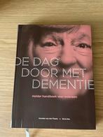 De dag door met dementie - Helder handboek, Ophalen of Verzenden, Zo goed als nieuw, Ziekte en Allergie