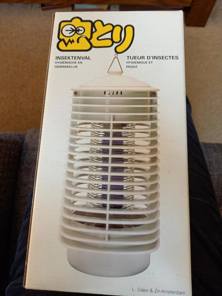 Insektenval op stroomnet, Dieren en Toebehoren, Insecten en Spinnen, Overige soorten