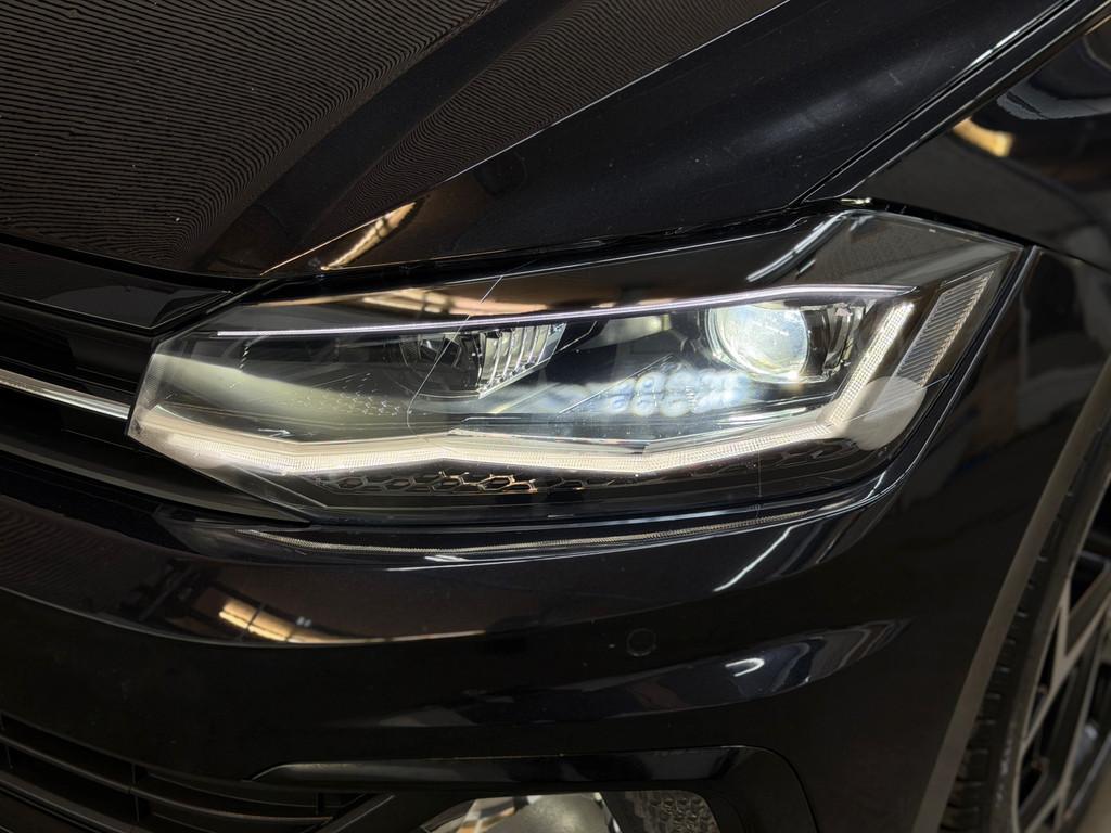 Volkswagen Polo 1.0 TSI R-Line 2020 DSG LED CRUISE CAR-PLAY, Gebruikt, 1095 kg, Adaptive Cruise Control, Zwart