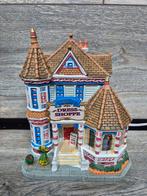 Lemax amanda's dress shop verlicht originele doos kerstdorp, Ophalen of Verzenden, Zo goed als nieuw