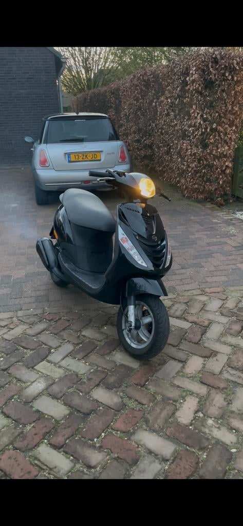 Zip 125cc brom (sleeper), Ophalen, Tweetakt, Maximaal 45 km/u, Zip