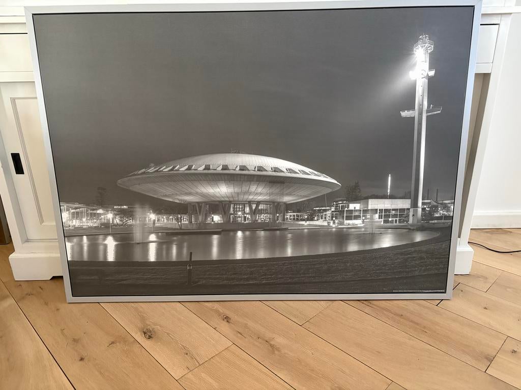 IKEA Muurfoto Evolutie Eindhoven - Uniek en Zeldzaam, Huis en Inrichting, Woonaccessoires | Schilderijen, Tekeningen en Foto's
