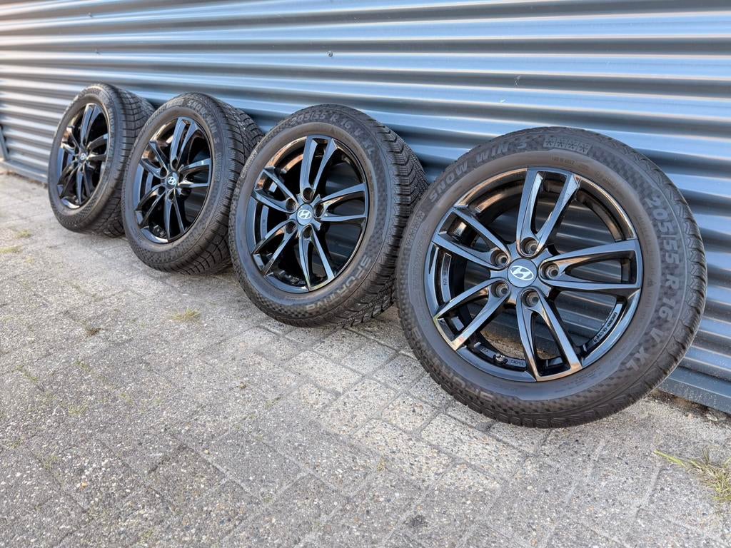Hyundai i30 16 inch 5x114.3 Kia Ceed Winter, Auto-onderdelen, Banden en Velgen, Ophalen, Gebruikt, 16 inch, Banden en Velgen