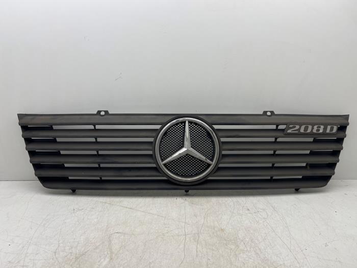 Grille van een Mercedes Sprinter, Gebruikt, -, Ophalen of Verzenden, -