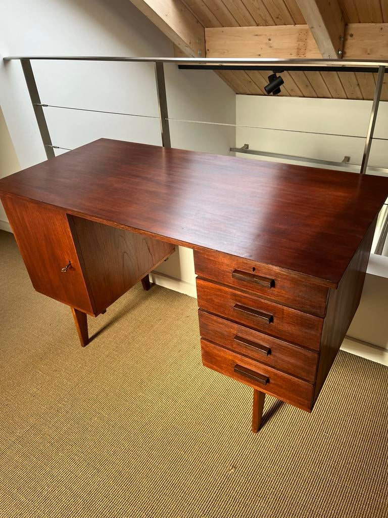 Vintage houten bureau Mid century design., Ophalen, Gebruikt, Bureau-kast combinatie, Hout