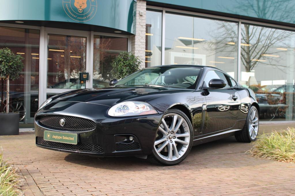 Jaguar XKR 4.2 V8 Coupé, Achterwielaandrijving, Gebruikt, 8 cilinders, Leder