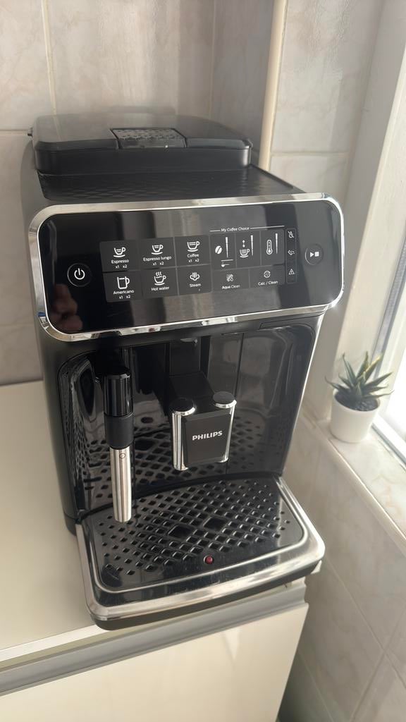 Koffie en espressomachine philips serie-3300 luxe editie, Ophalen of Verzenden, Zo goed als nieuw