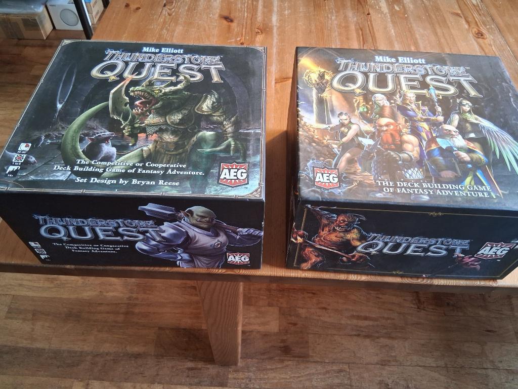 Thunderstone Quest  Kickstarter edition, Hobby en Vrije tijd, Gezelschapsspellen | Bordspellen, Zo goed als nieuw, Een of twee spelers
