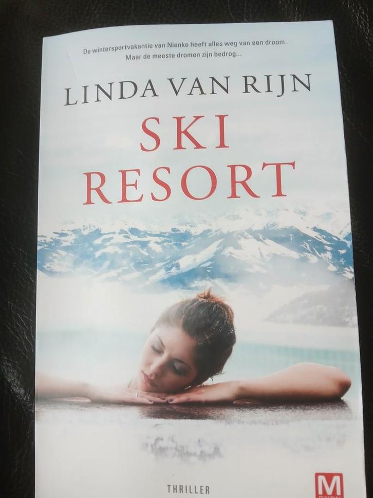 Ski Resort - Linda van Rijn (Thriller), Boeken, Thrillers, Zo goed als nieuw, Nederland, Ophalen of Verzenden