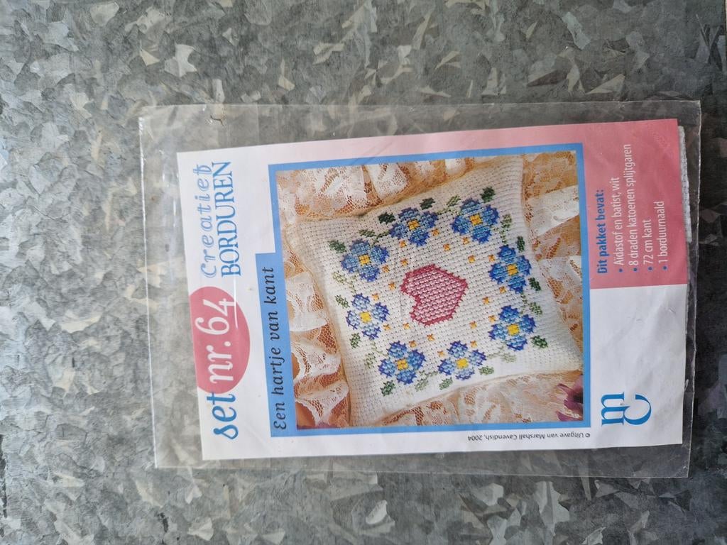 Gratis ophalen volle tas borduurpatronen , enz, Ophalen, Borduurgaren of Zijde
