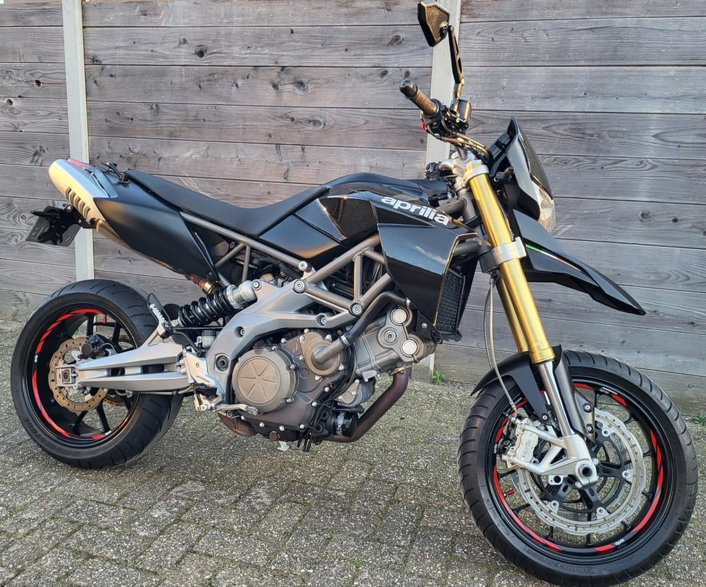 Aprilia Dorsoduro 750 Smv, Motoren, 750 cc, 2 cilinders, Motorrijbewijs A, Particulier