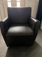 Eetkamer stoelen , leder met wieltjes gratis afhalen, Ophalen of Verzenden, Zo goed als nieuw, Minder dan 75 cm, 50 tot 75 cm