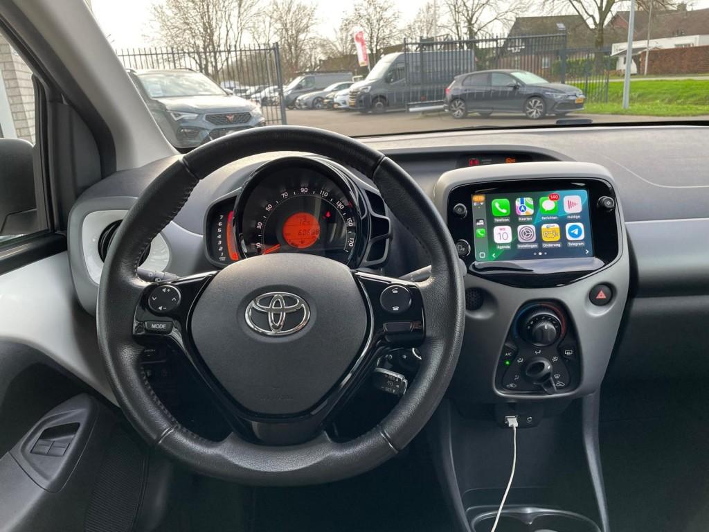 Toyota AYGO 1.0 VVT-I X-PLAY, Carplay, Camera, Isofix, Deale, Auto's, Voorwielaandrijving, 4 stoelen, Wit, Origineel Nederlands