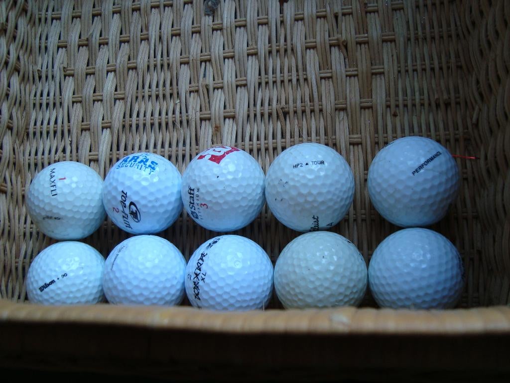 10 golfballen, Sport en Fitness, Golf, Ophalen of Verzenden, Zo goed als nieuw, Bal(len)