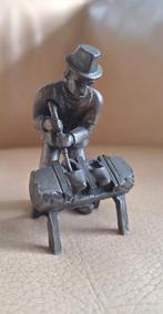 Tinnen beeldje klompenmaker, Daalderop 1934., Ophalen of Verzenden