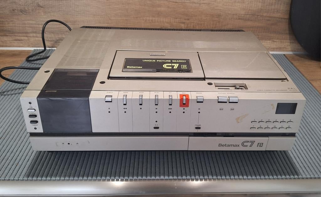 Oude Betamax uit begin jaren 80, Audio, Tv en Foto, Videospelers, Ophalen of Verzenden