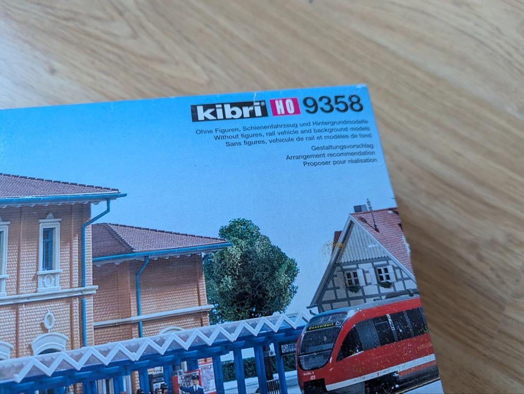 Kibri H0 9358 Station Wilhelmsbad - Modelbouw Gebouw, Hobby en Vrije tijd, Modeltreinen | H0, Ophalen of Verzenden, Nieuw, Brug, Tunnel of Gebouw