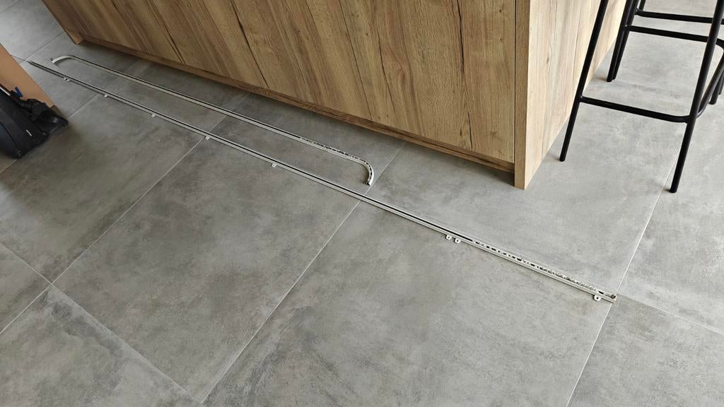 Gordijnrails - 2 stuks, wit, Gebruikt, Ophalen of Verzenden, 200 cm of meer, Minder dan 100 cm