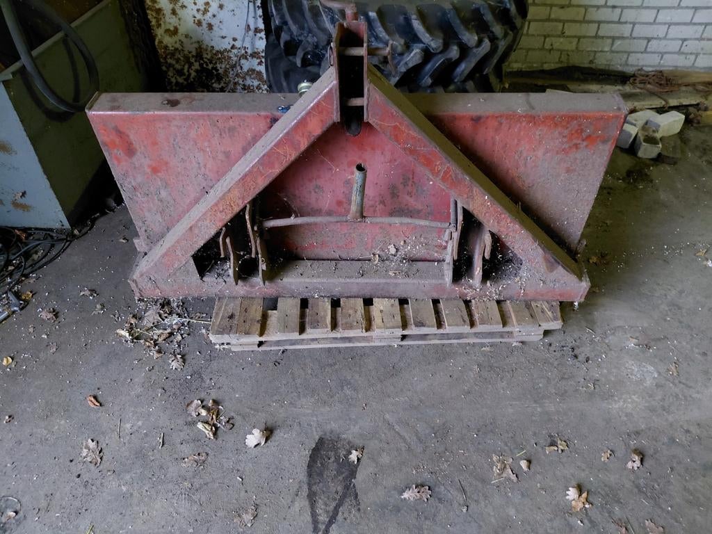 grondbak hooiduiner vicon zweegers, Ophalen