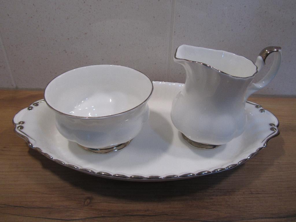 Royal Albert Chantilly roomstel, Ophalen of Verzenden