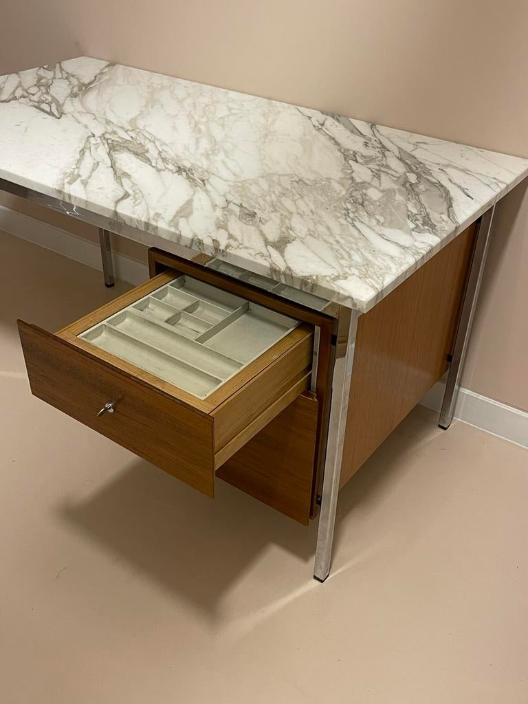 Bureau Florence Knoll met marmeren blad, Overige typen, Gebruikt, Bruin, Ophalen of Verzenden