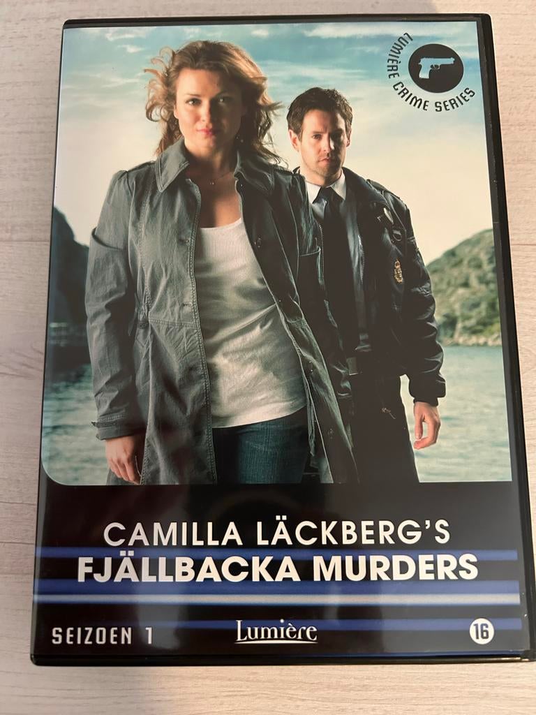 Camilla Läckberg's Fjällbacka Murders Seizoen 1 DVD, Vanaf 16 jaar, Ophalen of Verzenden, Zo goed als nieuw, Detective en Krimi