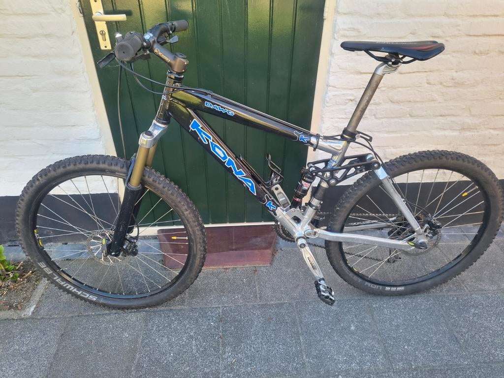 Stoere Kona Dawg, volledig luchtgeveerd, maat M, i.z.g.st., Fietsen en Brommers, Fietsen | Mountainbikes en ATB, Gebruikt, Fully