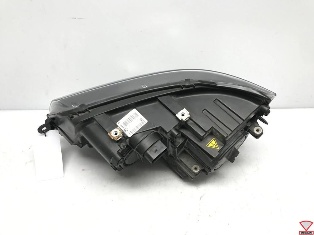 VW Transpoter T5 GP Xenon LED Koplamp Rechts Voor 7E5941016, Gebruikt, Volkswagen, Volkswagen AG, Berliner Ring 2
38440  Wolfsburg, DE